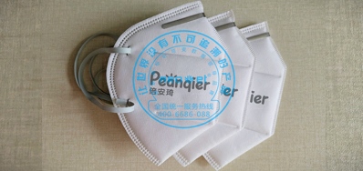 3118云顶集团口罩喷码机，，，，，，知足口罩厂高效快捷喷印