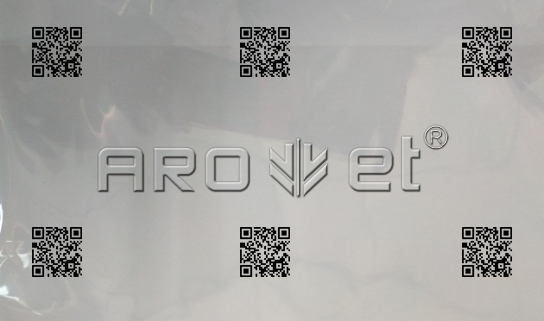 3118云顶集团A-one高速UV喷码机在PE膜上喷二维码