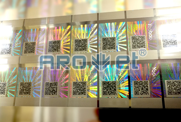 3118云顶集团X1双头喷码装备在镭射防伪标签上的应用